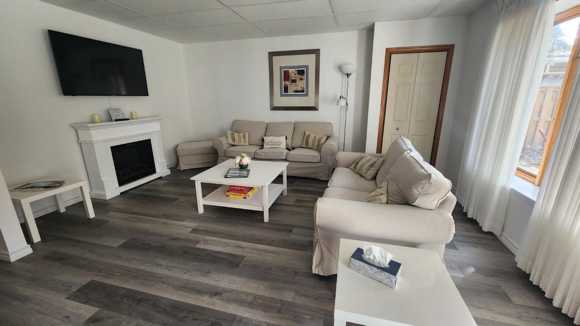 Cozy Cottage Retreat Lambton Shores ภายนอก รูปภาพ